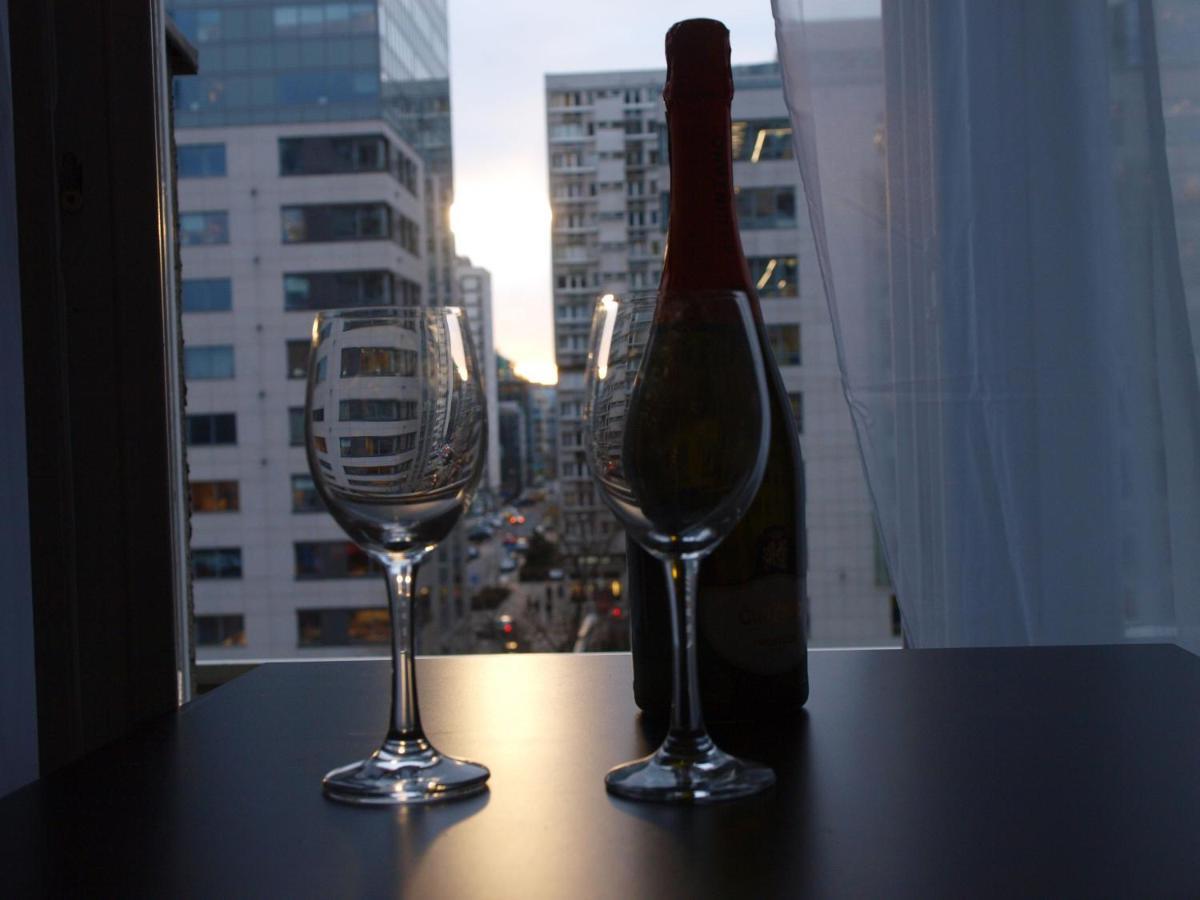 Apartament Rondo Onz วอร์ซอ ภายนอก รูปภาพ