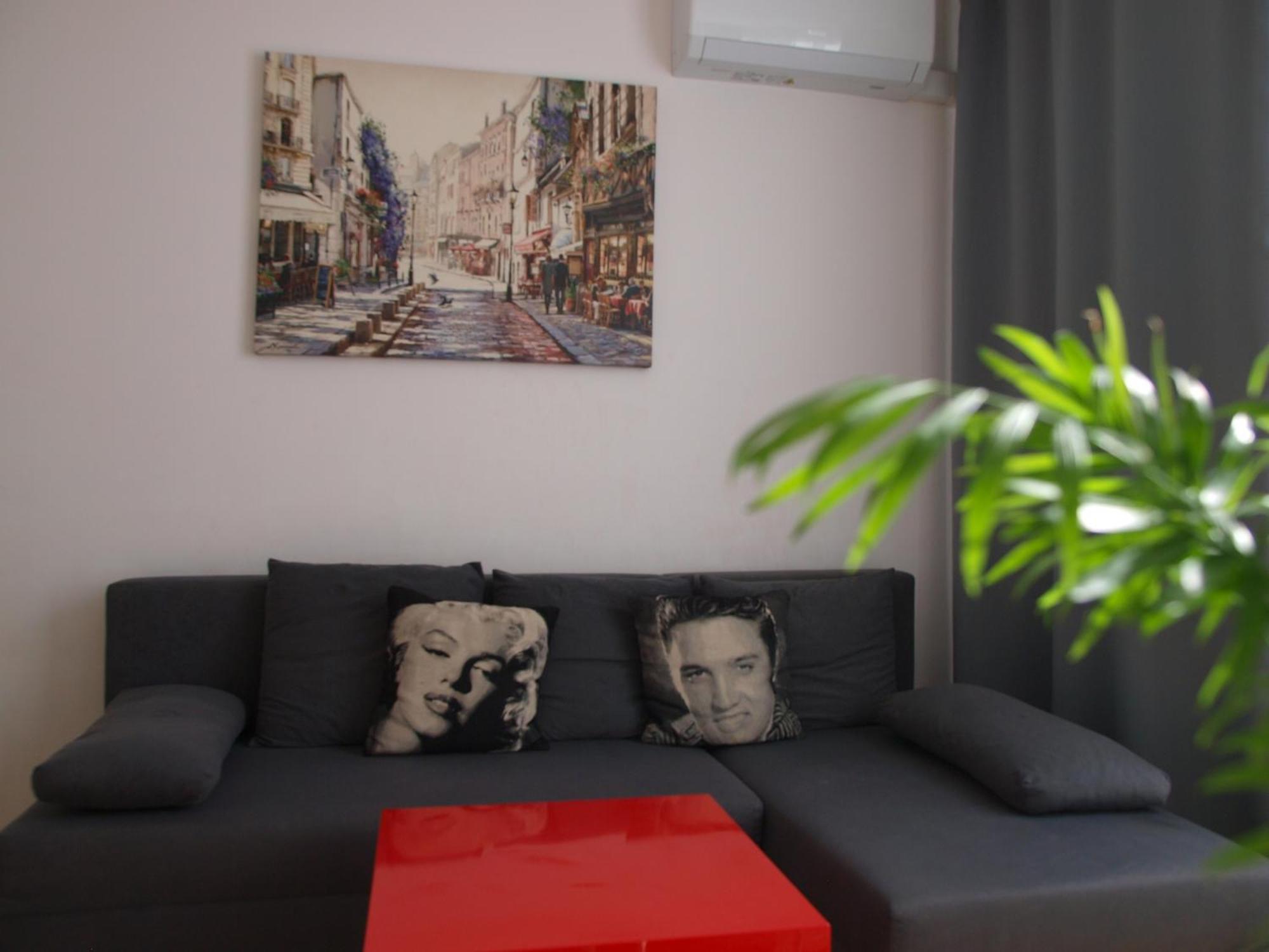 Apartament Rondo Onz วอร์ซอ ภายนอก รูปภาพ